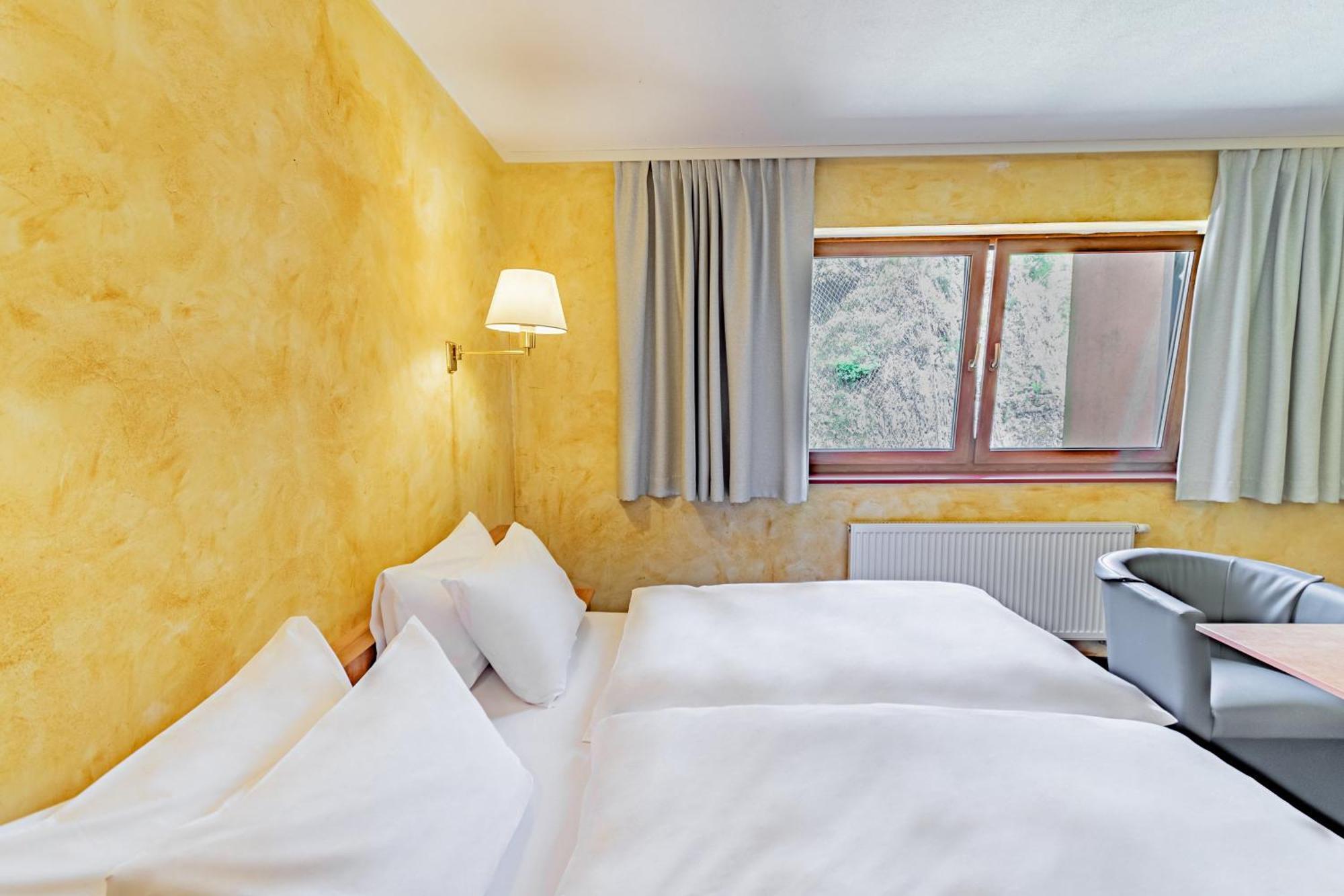 Hotel Aux Tanneries de Wiltz Exterior foto